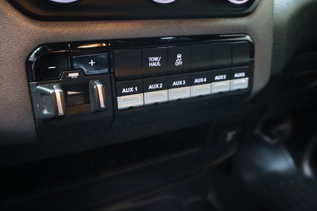 Used 2022 RAM 3500 Tradesman w/ Chrome Appearance Group image 24