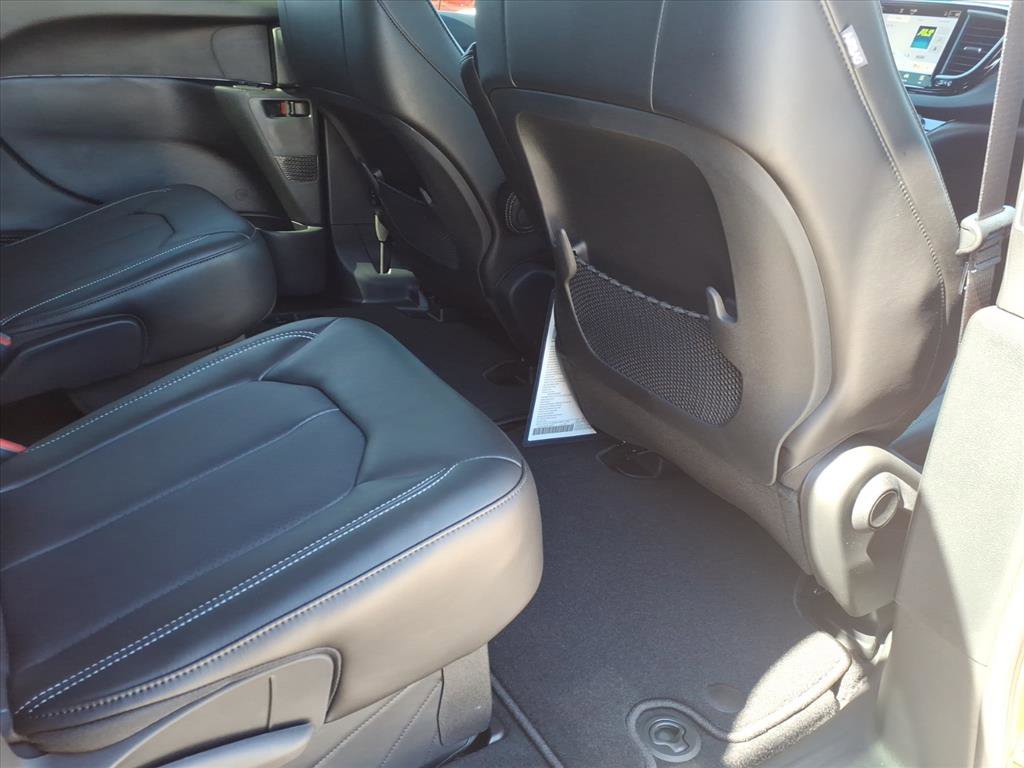 New 2026 Chrysler Voyager LX image 8