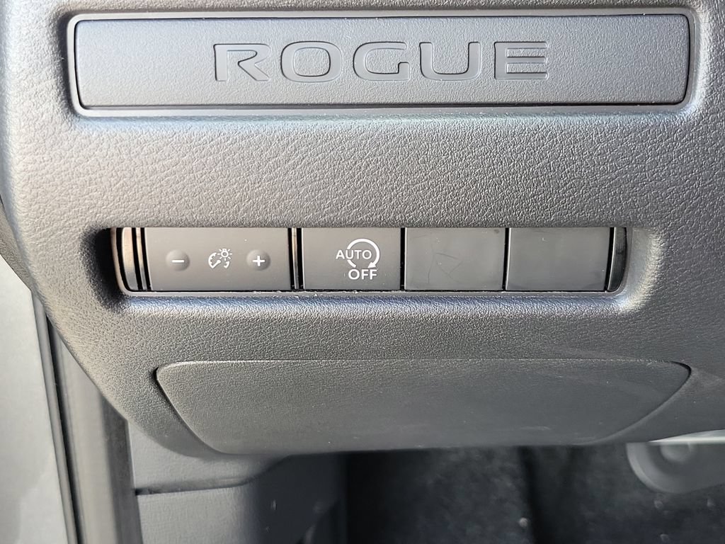 Certified 2026 Nissan Rogue S FWD image 29