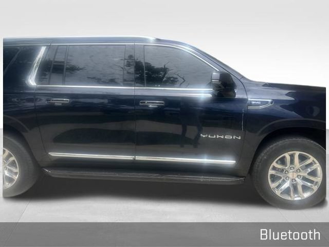 Used 2022 GMC Yukon XL SLT w/ SLT Luxury Package AWD/4WD image 3
