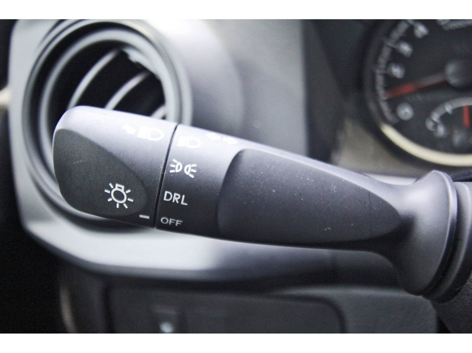 Used 2022 Toyota Tacoma SR RWD image 16