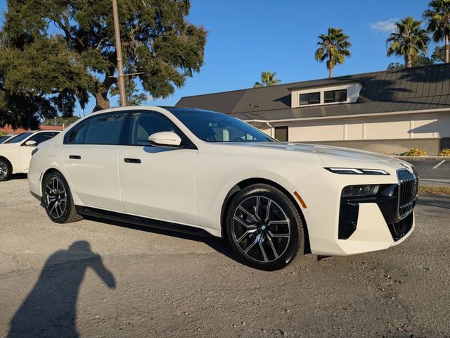 New 2026 BMW 740i xDrive image 2