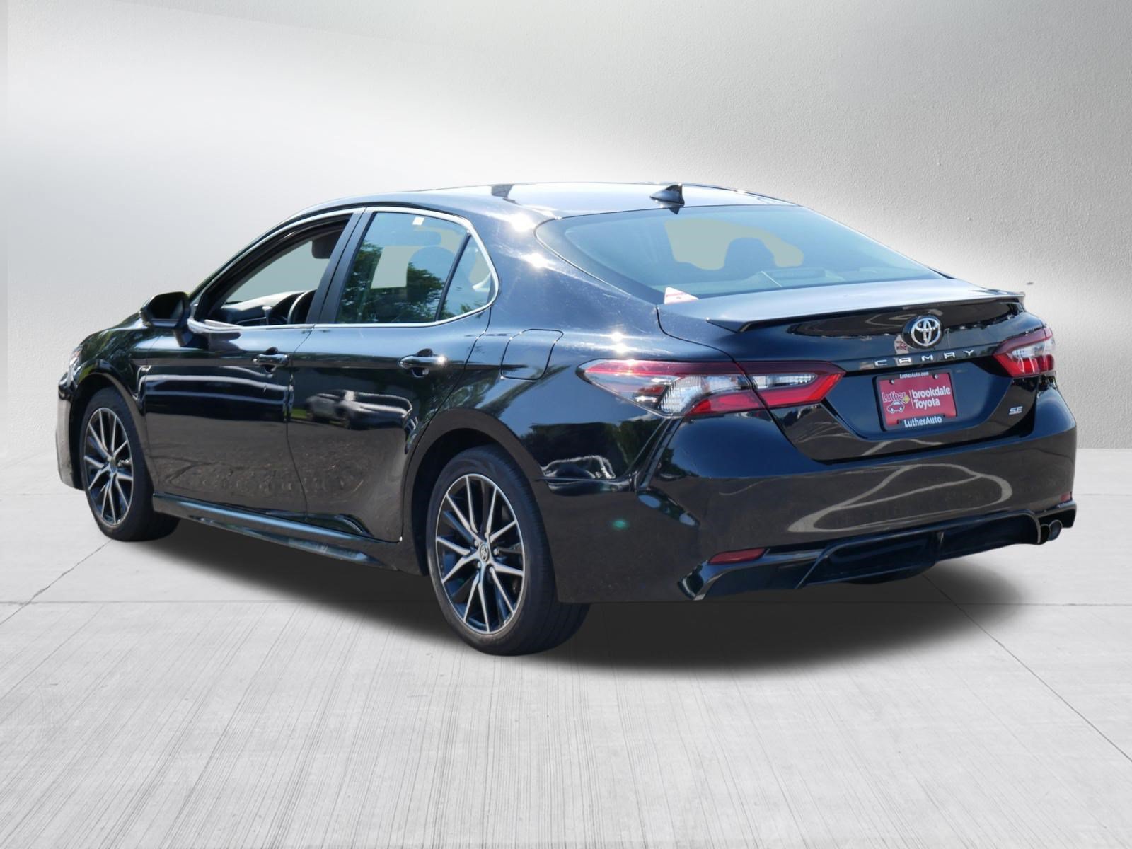 Certified 2024 Toyota Camry SE FWD image 5