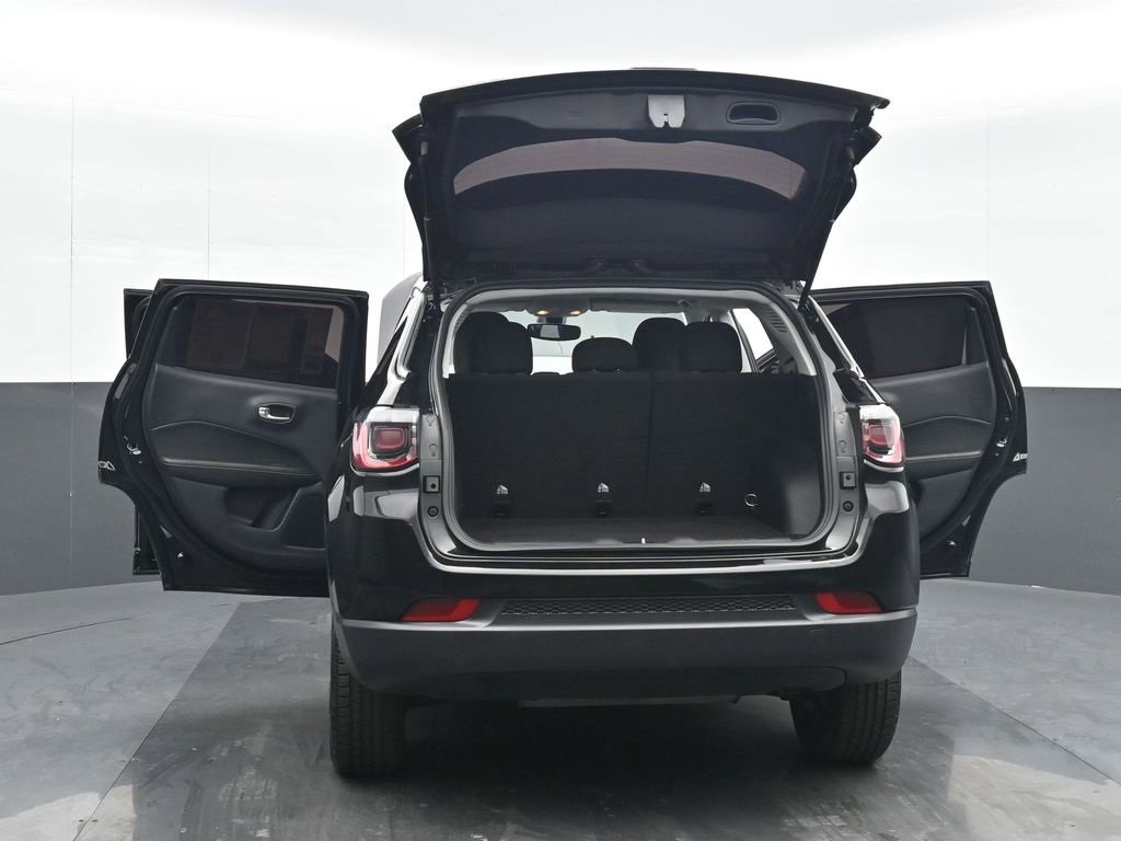 Used 2021 Jeep Compass Sport image 25