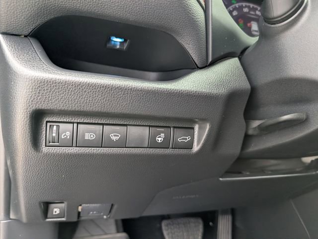 Used 2022 Toyota RAV4 XSE w/ Weather Package image 11