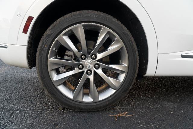 Used 2021 Buick Envision Avenir w/ Technology Package II image 38