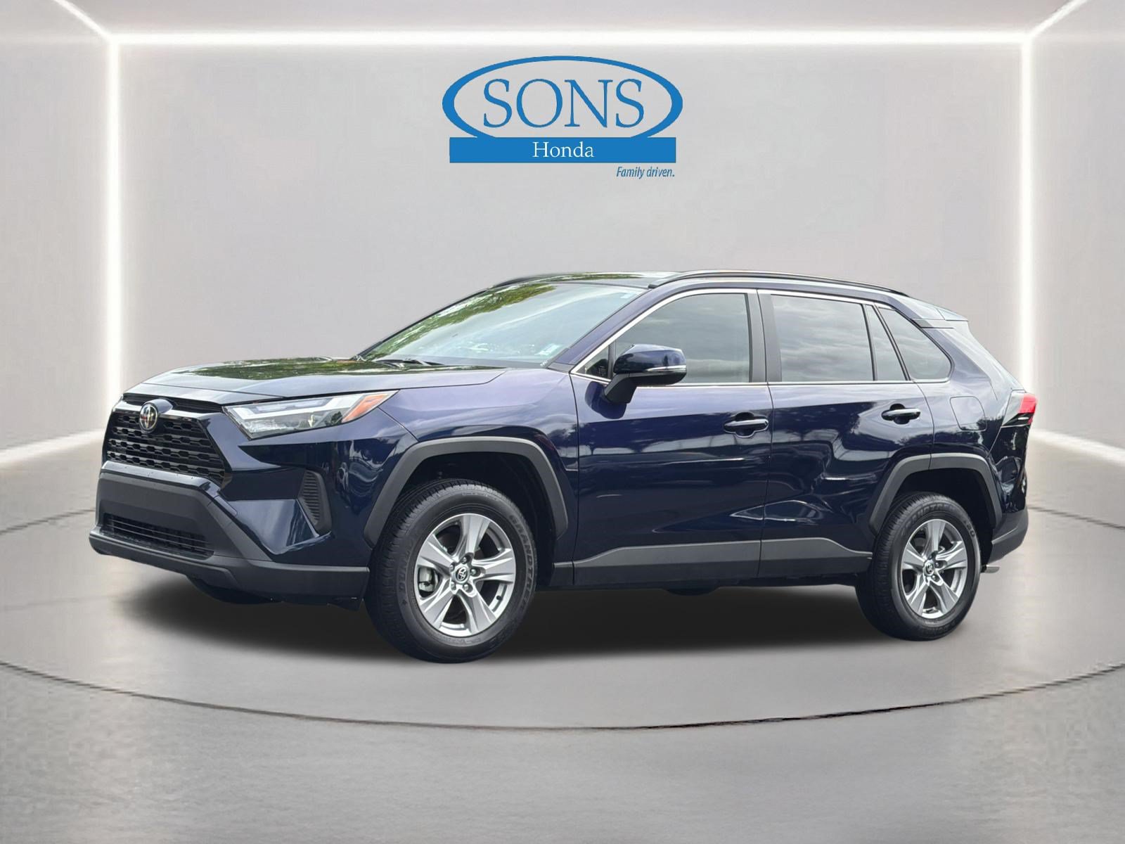 Used 2025 Toyota RAV4 XLE FWD image 21