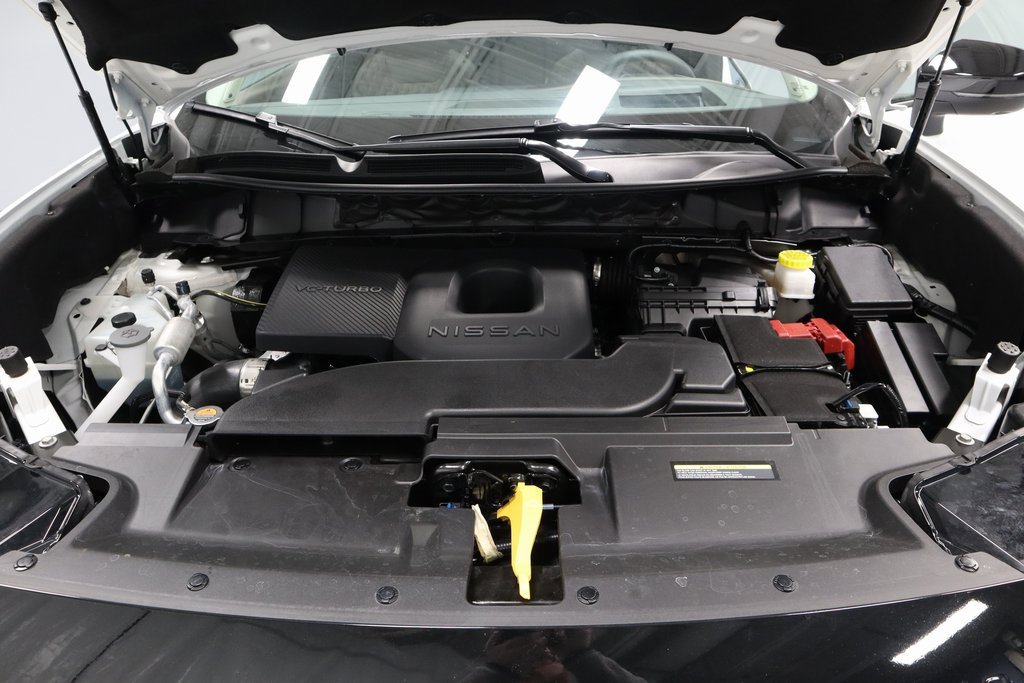 Certified 2025 Nissan Murano Platinum w/ Cargo Package image 16