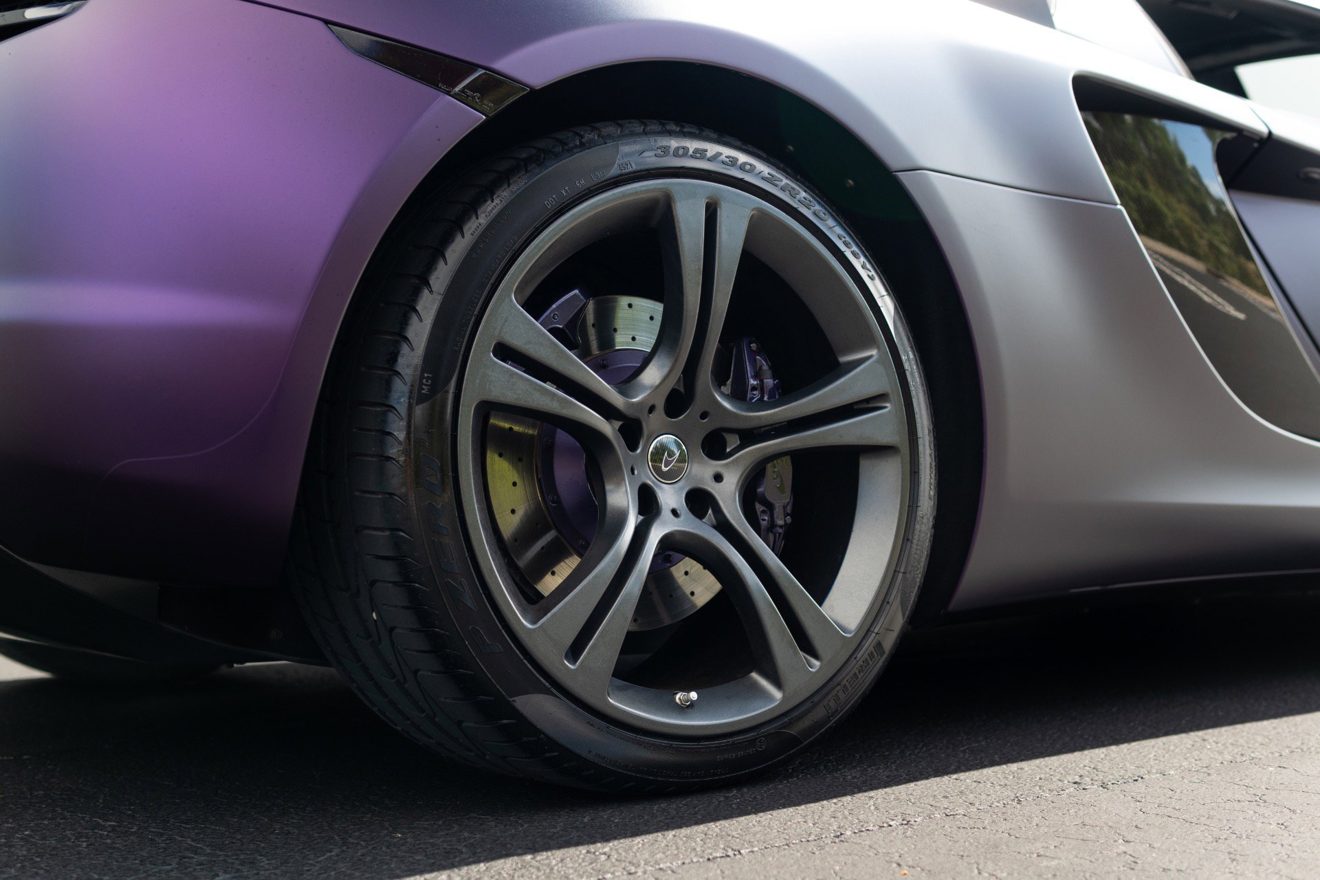 Used 2013 McLaren MP4-12C image 15