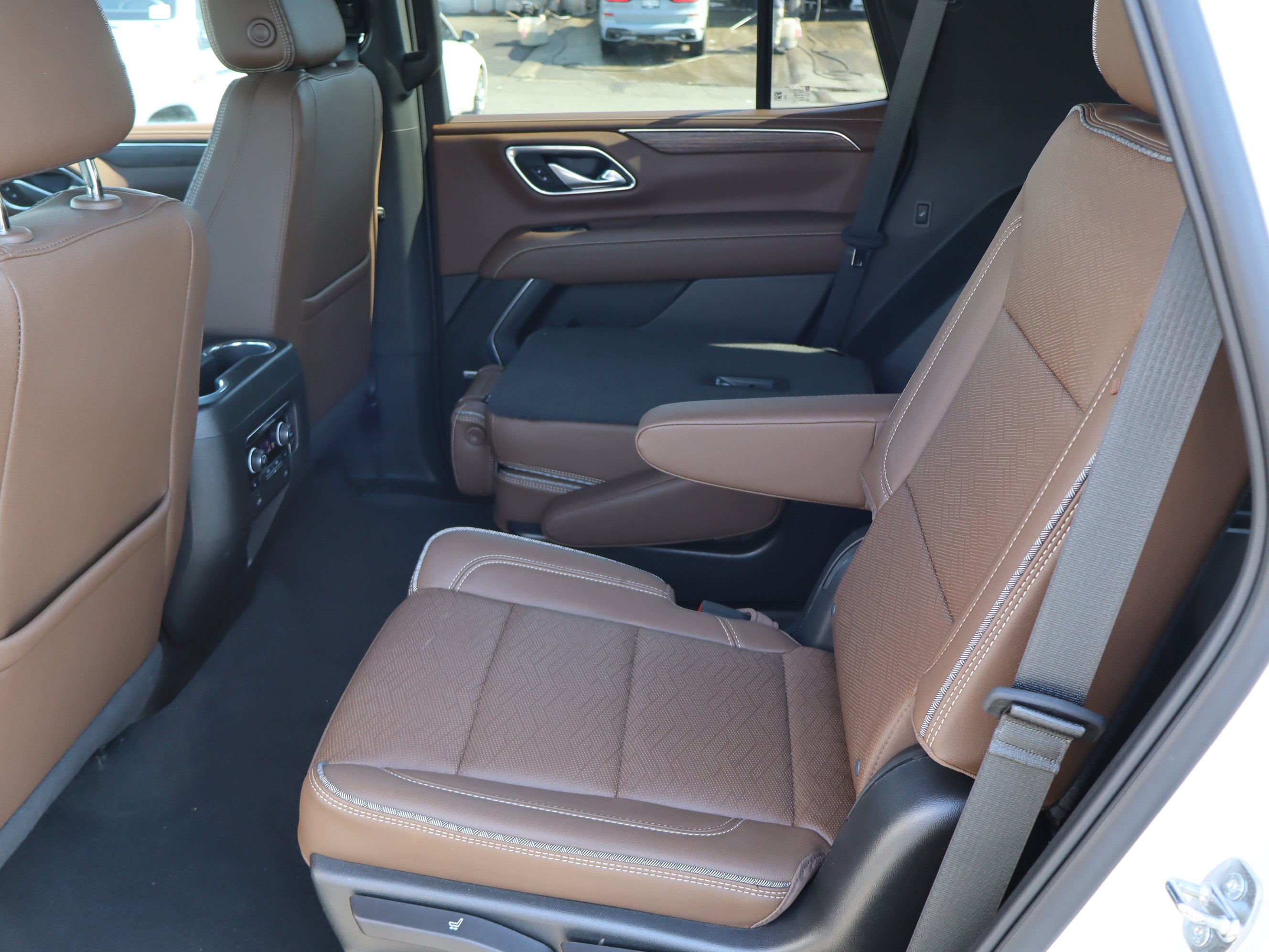 Used 2022 Chevrolet Tahoe High Country AWD/4WD image 33