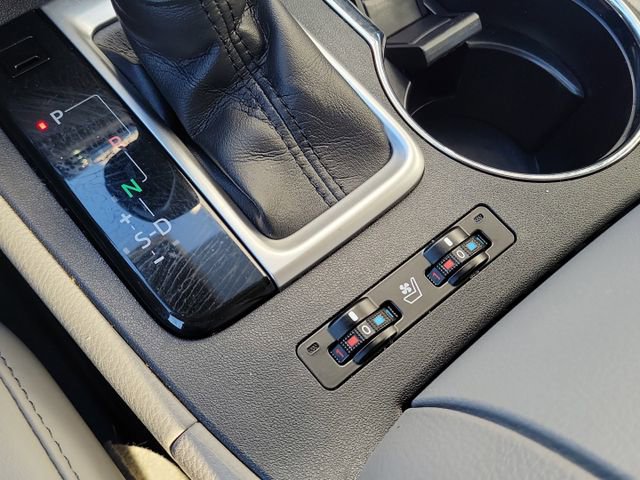 Used 2019 Toyota Highlander Limited image 24