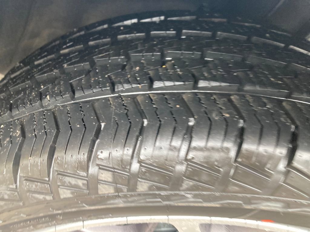 Used 2018 Jeep Grand Cherokee Limited image 38