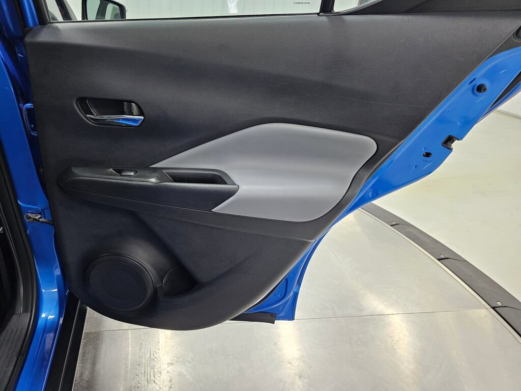 Used 2023 Nissan Kicks SR w/ SR Premium Package FWD image 28