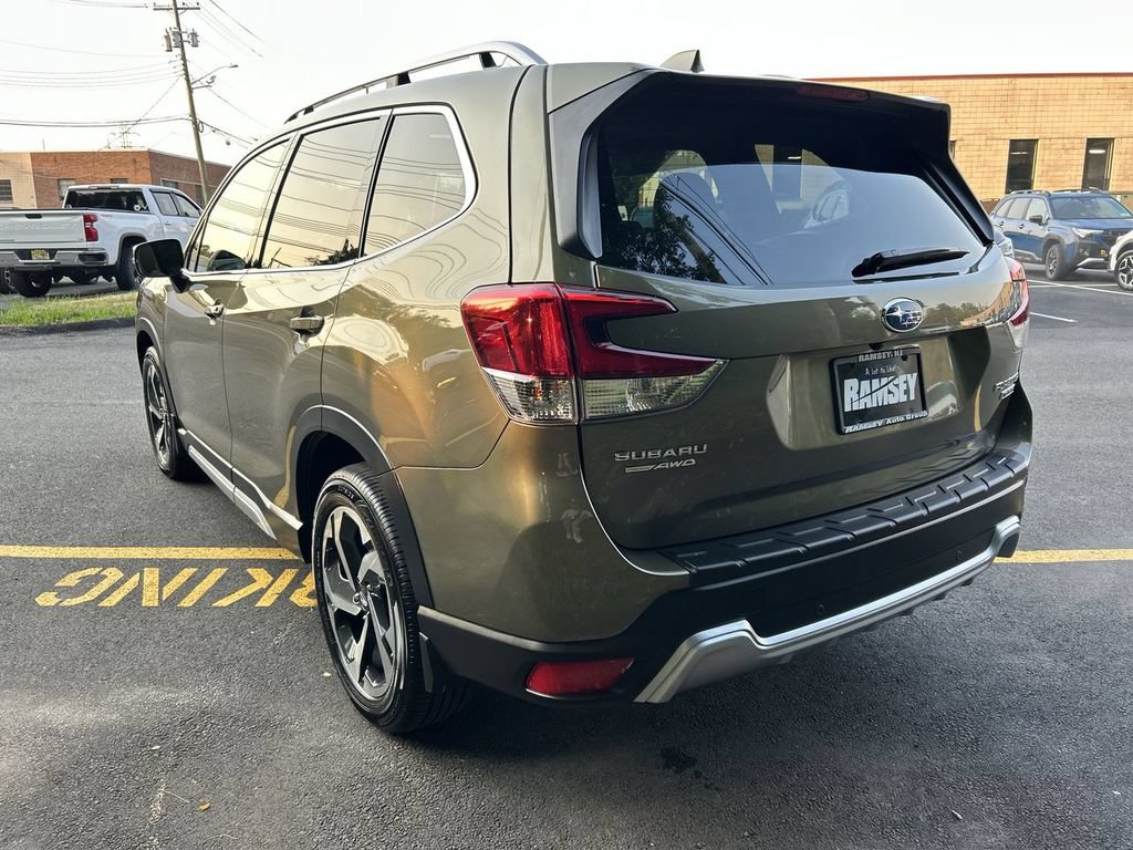 Certified 2023 Subaru Forester Touring AWD/4WD image 6