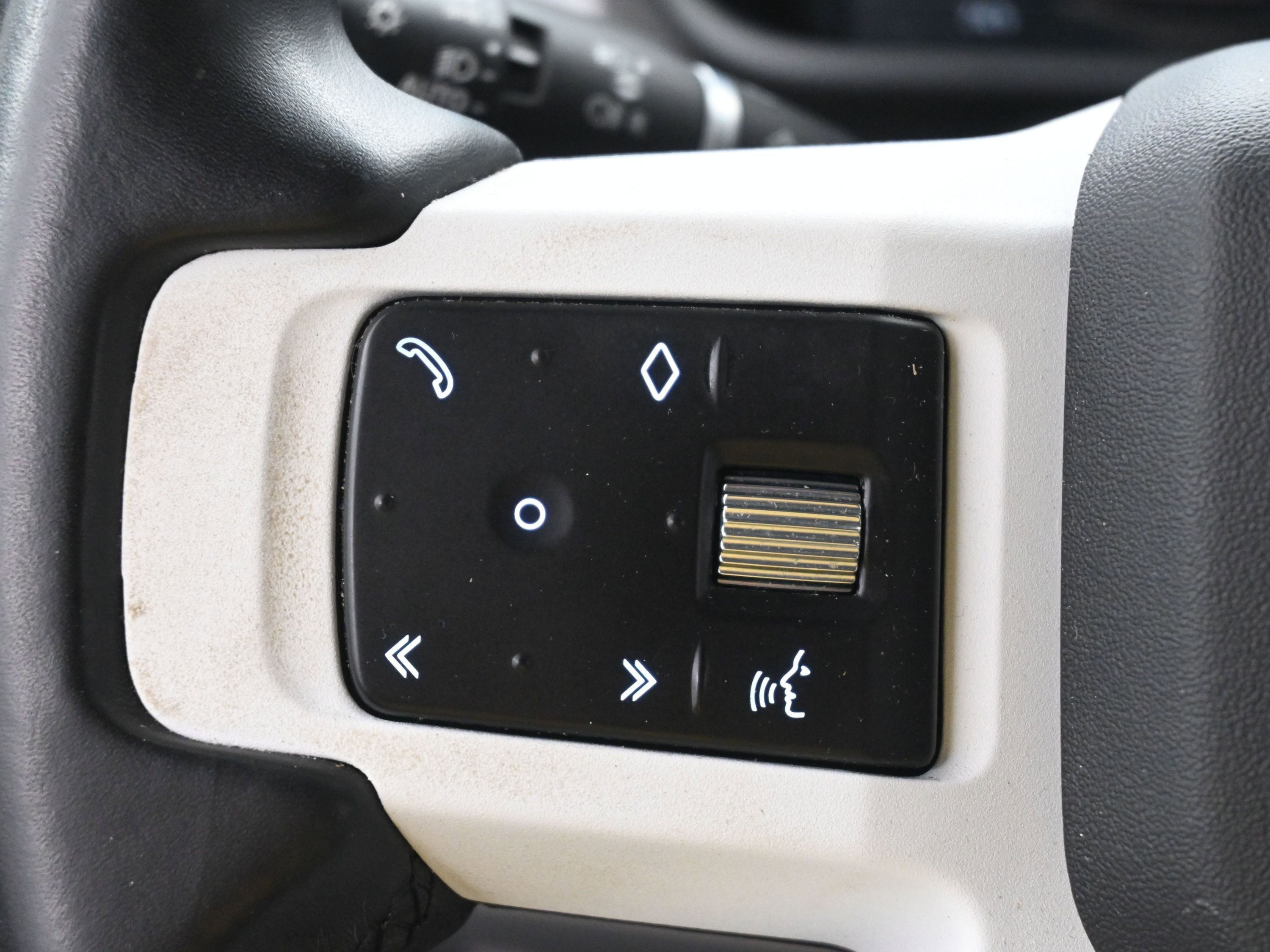 Certified 2023 Land Rover Defender 110 S image 19