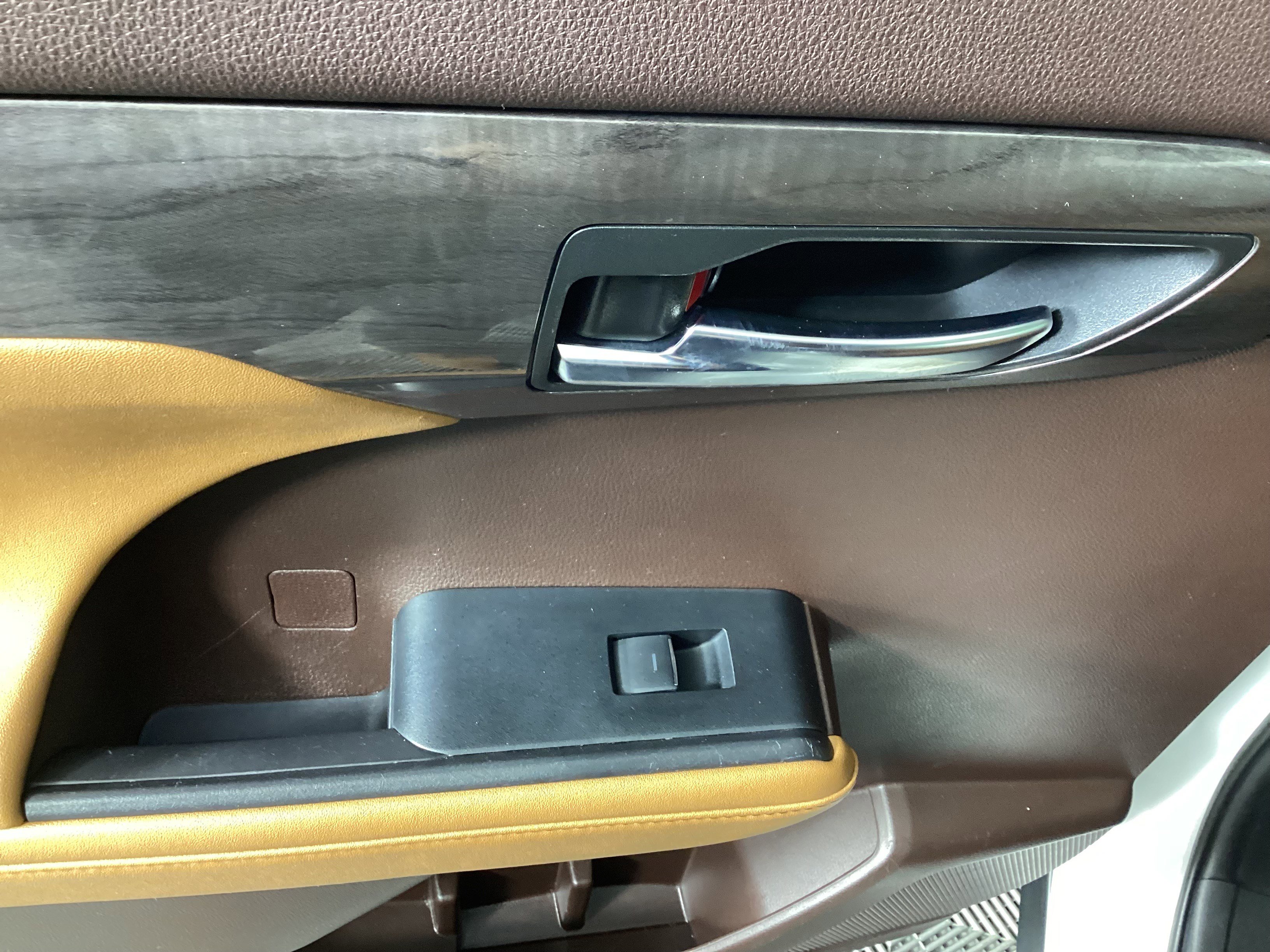 Used 2022 Toyota Highlander Platinum image 29