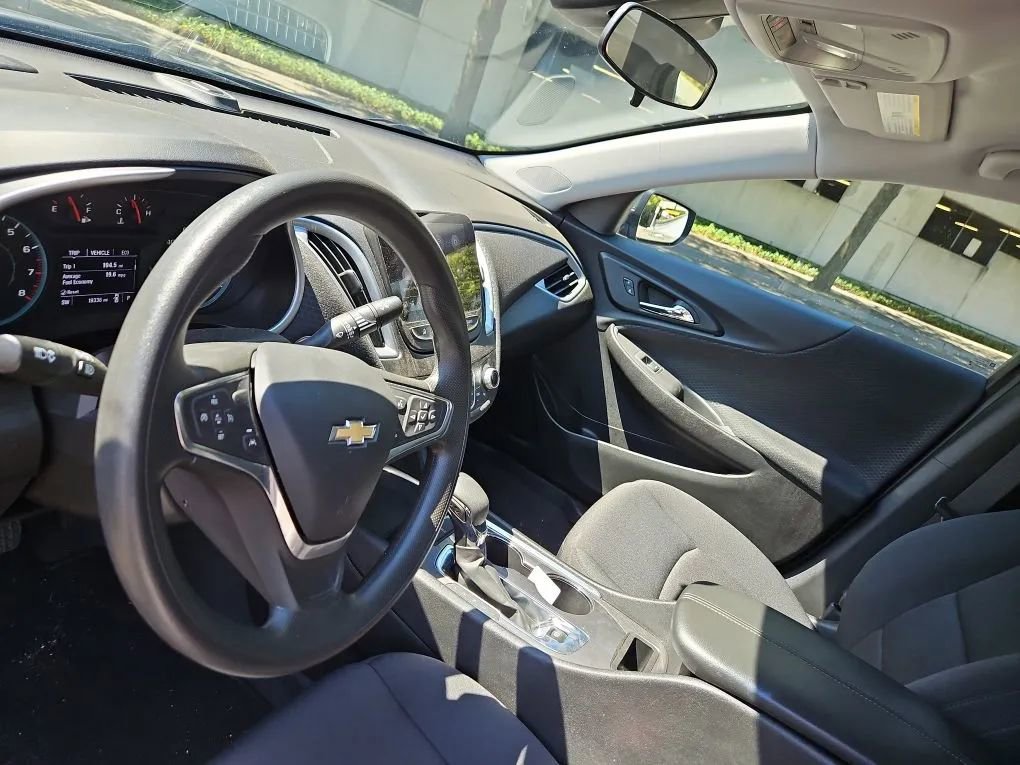 Used 2023 Chevrolet Malibu LT image 19