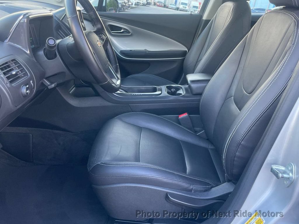 Used 2014 Chevrolet Volt Premium w/ Premium Trim Package FWD image 9