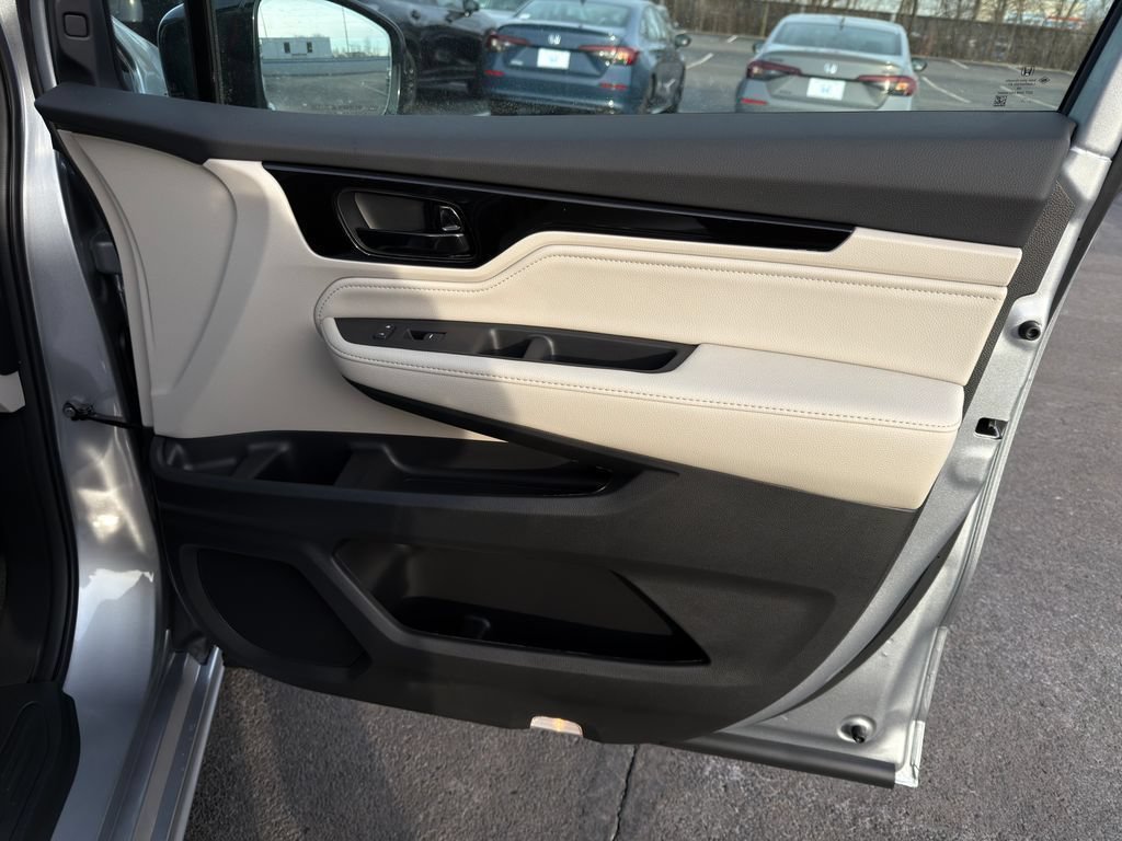 Used 2026 Honda Odyssey Elite image 28