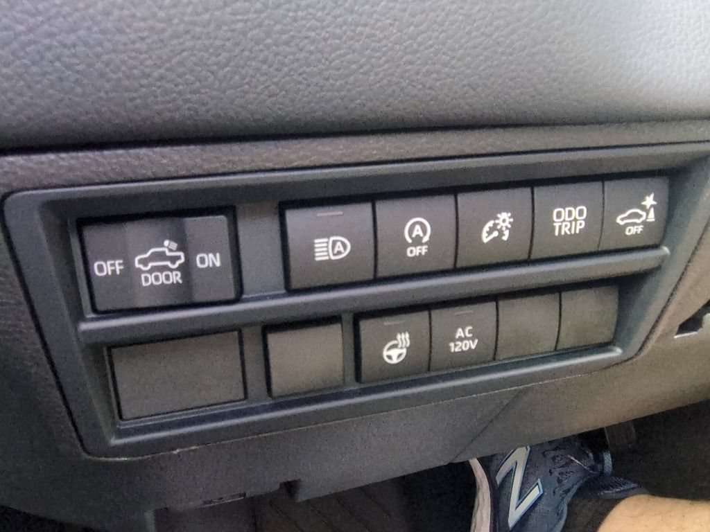 New 2026 Toyota Tundra Limited AWD/4WD image 24