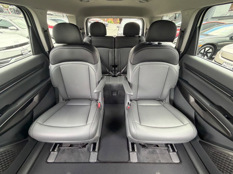 Used 2024 Kia EV9 Light Long Range RWD image 40