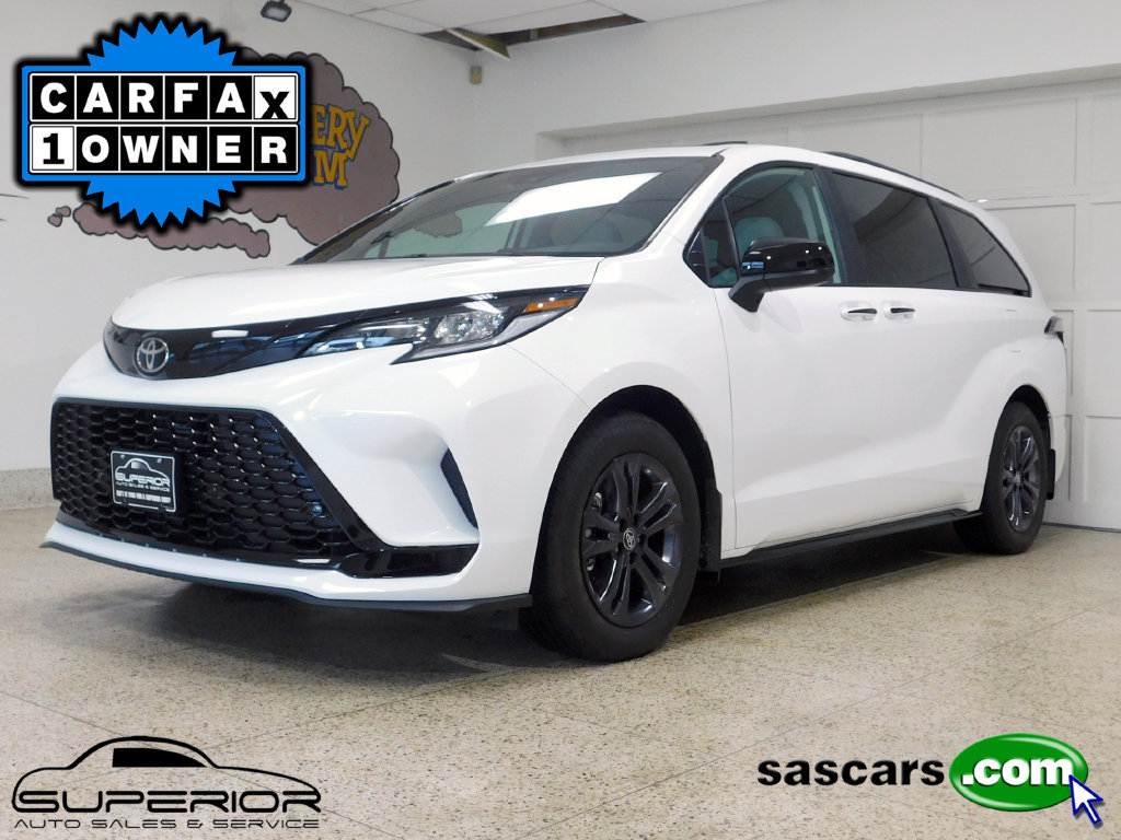 Used 2026 Toyota Sienna XSE AWD/4WD image 1