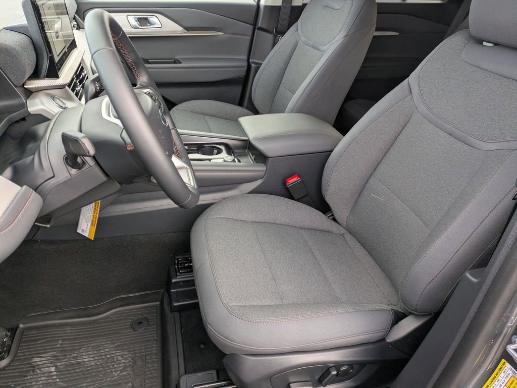 New 2026 Ford Explorer Active image 16