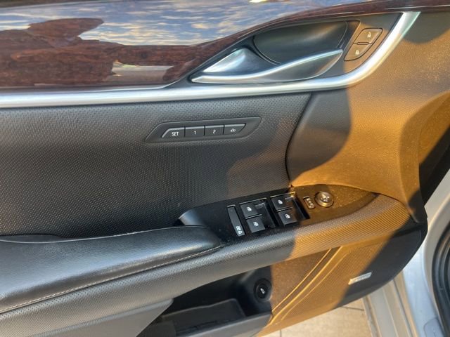 Used 2017 Cadillac XTS Luxury image 8