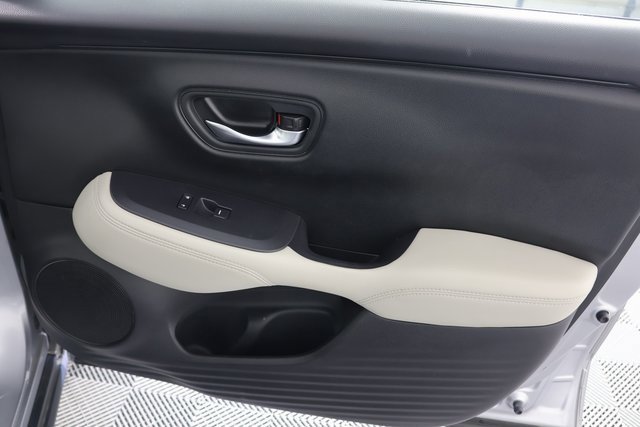 Used 2023 Honda HR-V LX image 26