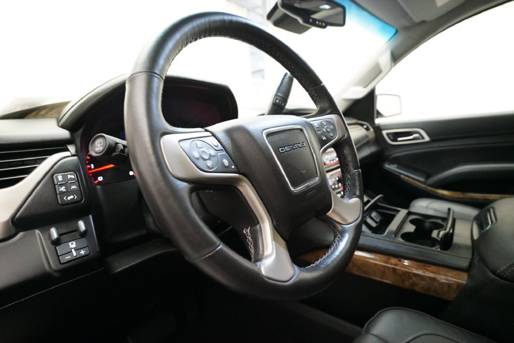 Used 2016 GMC Yukon Denali w/ Open Road Package RWD image 8