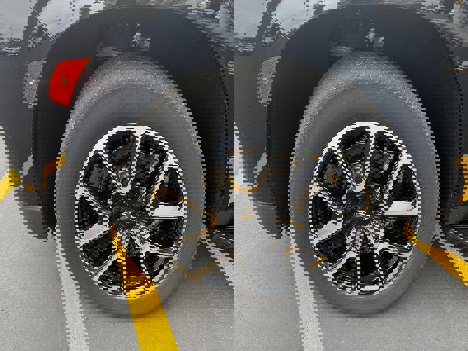 Used 2022 Chevrolet Tahoe RST w/ Luxury Package image 12