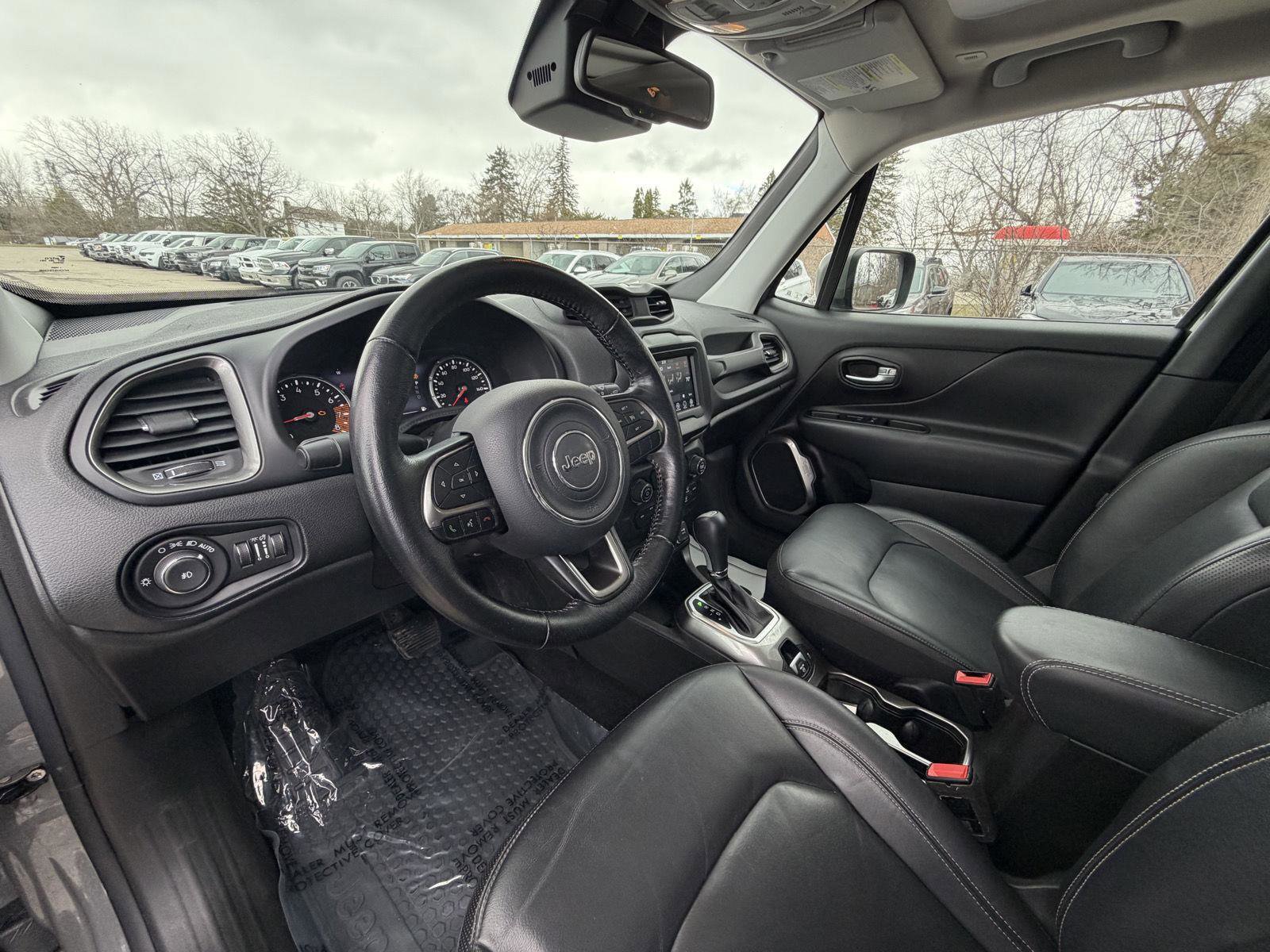 Used 2020 Jeep Renegade Limited image 13