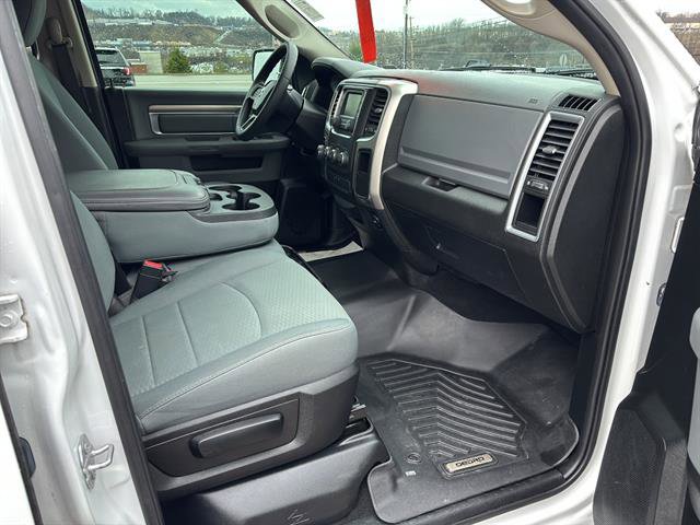 Used 2019 RAM 1500 Classic SLT AWD/4WD image 20