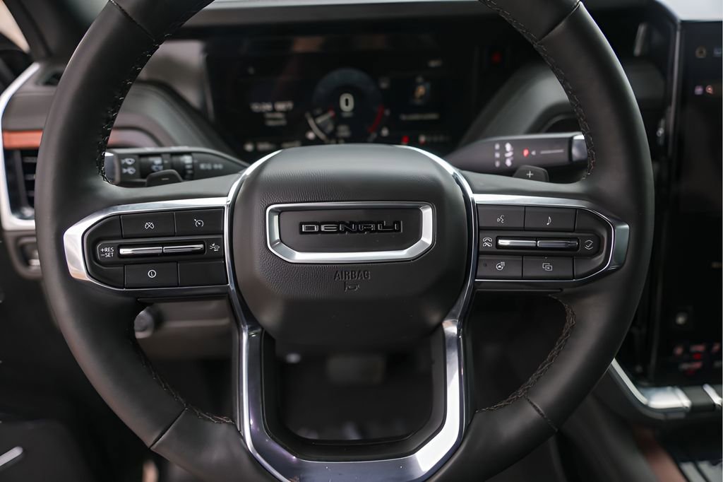 Certified 2025 GMC Yukon Denali image 14