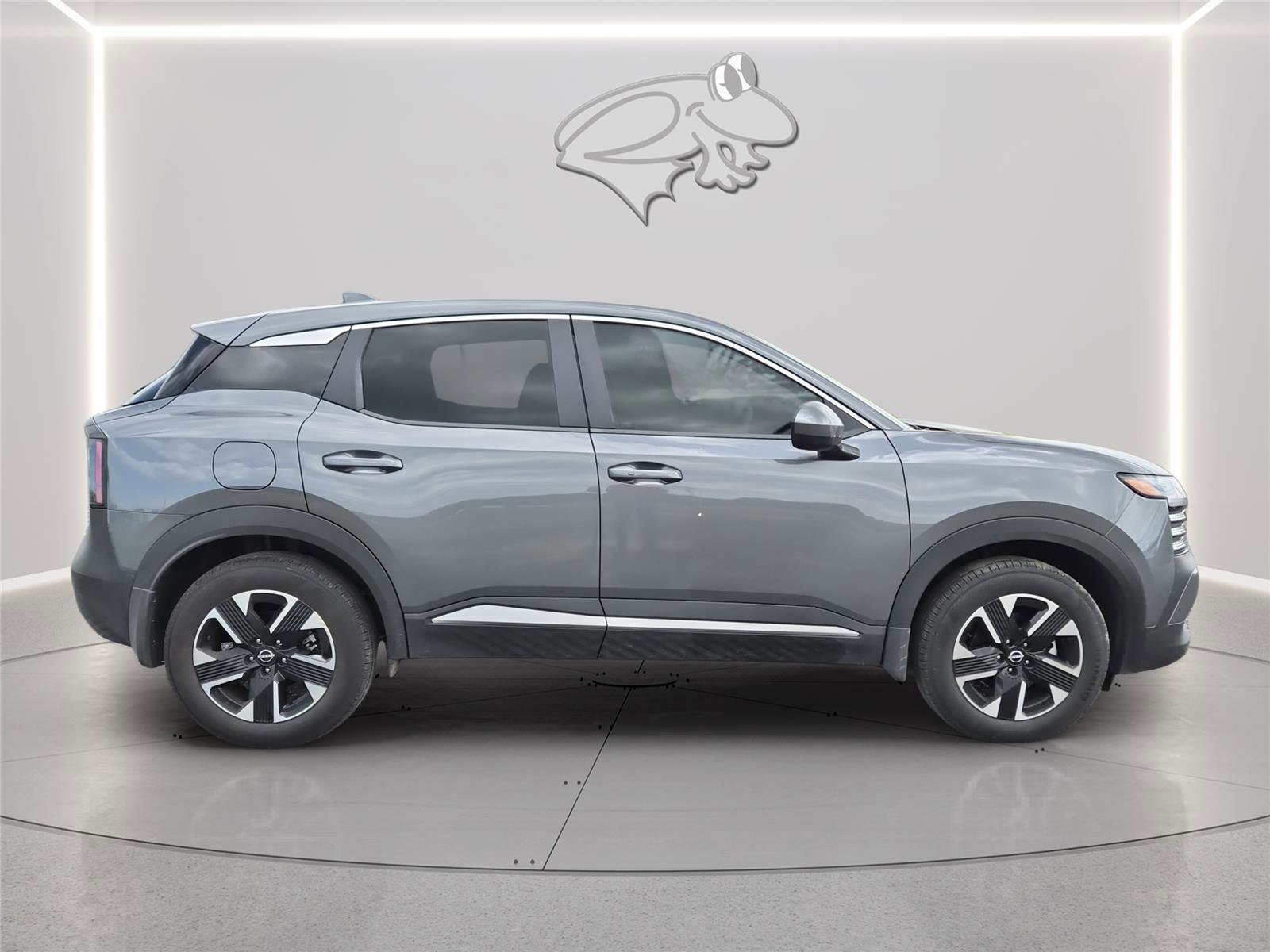 Used 2025 Nissan Kicks SV w/ Charging Package image 6