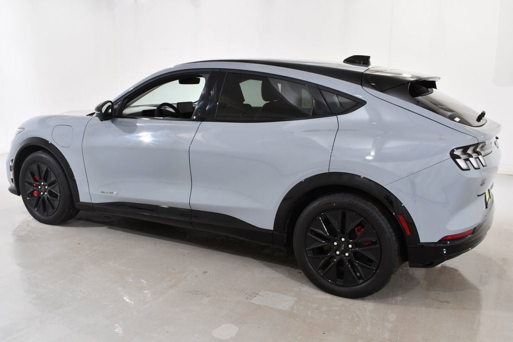 Used 2025 Ford Mustang Mach-E Premium w/ Sport Appearance Package image 15