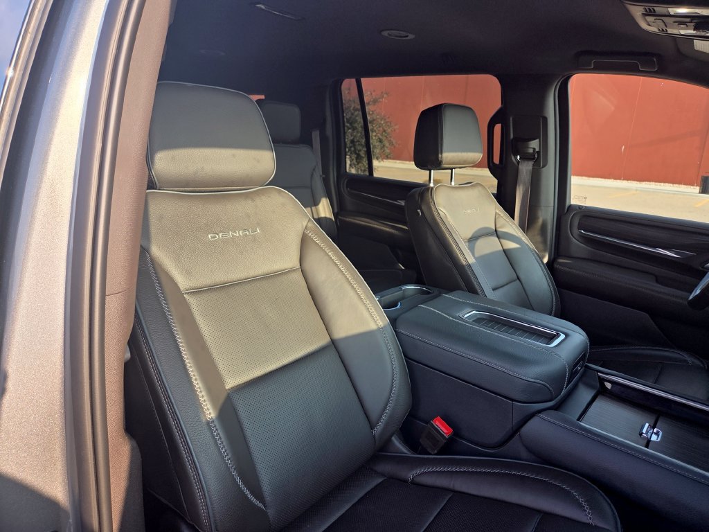 Certified 2023 GMC Yukon XL Denali w/ Max Trailering Package AWD/4WD image 33