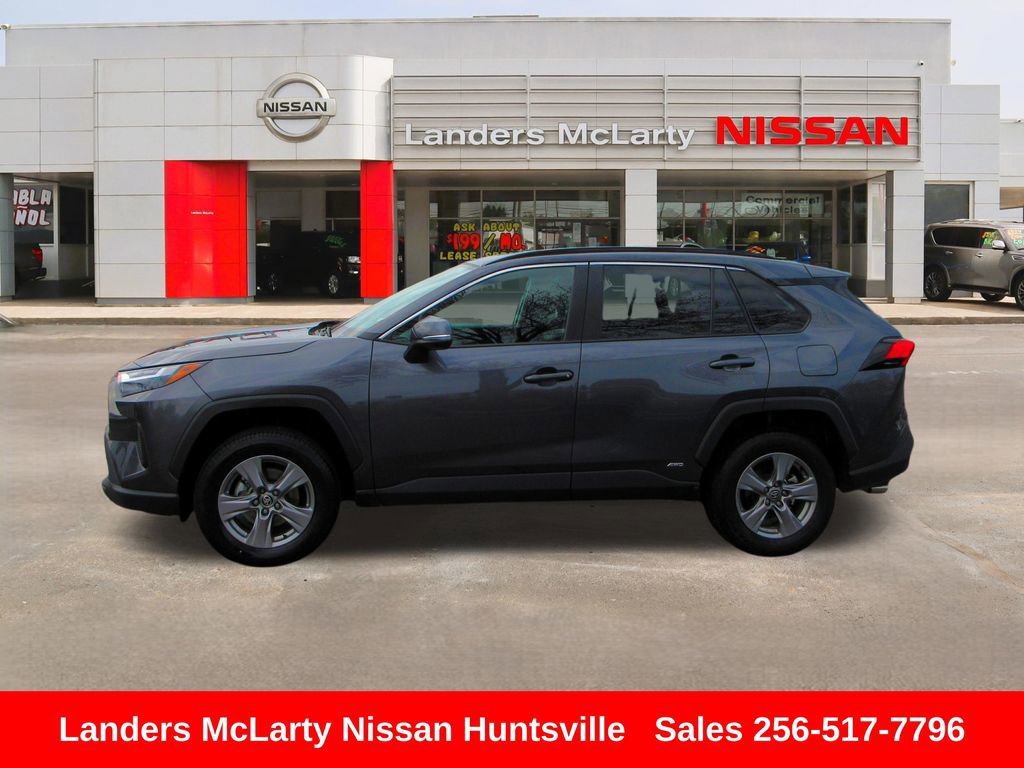 Used 2024 Toyota RAV4 XLE image 8