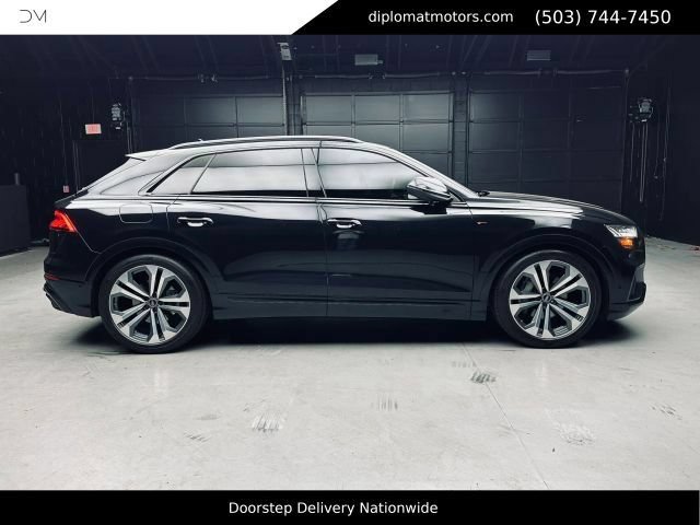 Used 2021 Audi Q8 Prestige AWD/4WD image 8