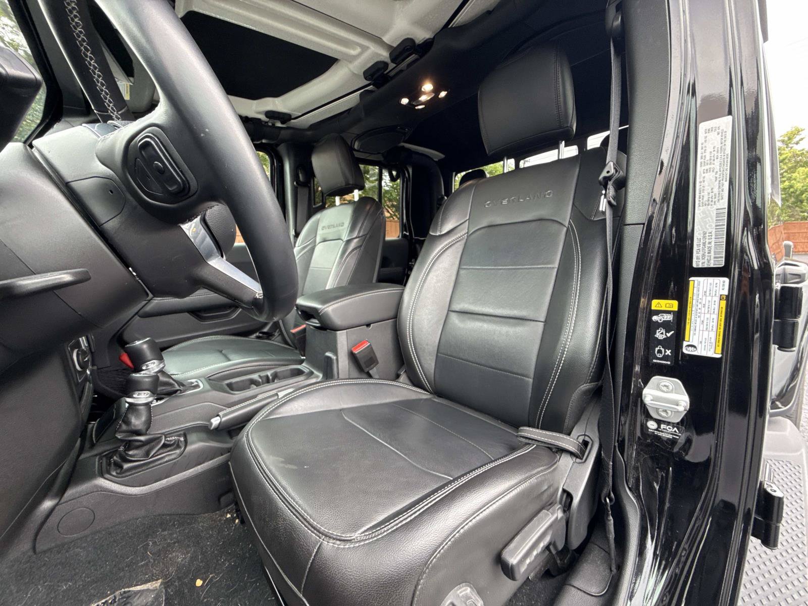 Used 2022 Jeep Gladiator Overland w/ Popular Equipment Package AWD/4WD image 12