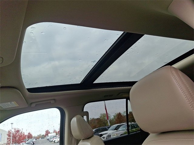 Used 2023 Ford Expedition Max Limited image 12