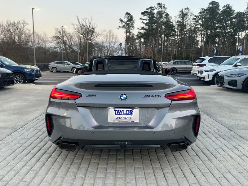 Used 2026 BMW Z4 M40i w/ Premium Package image 8