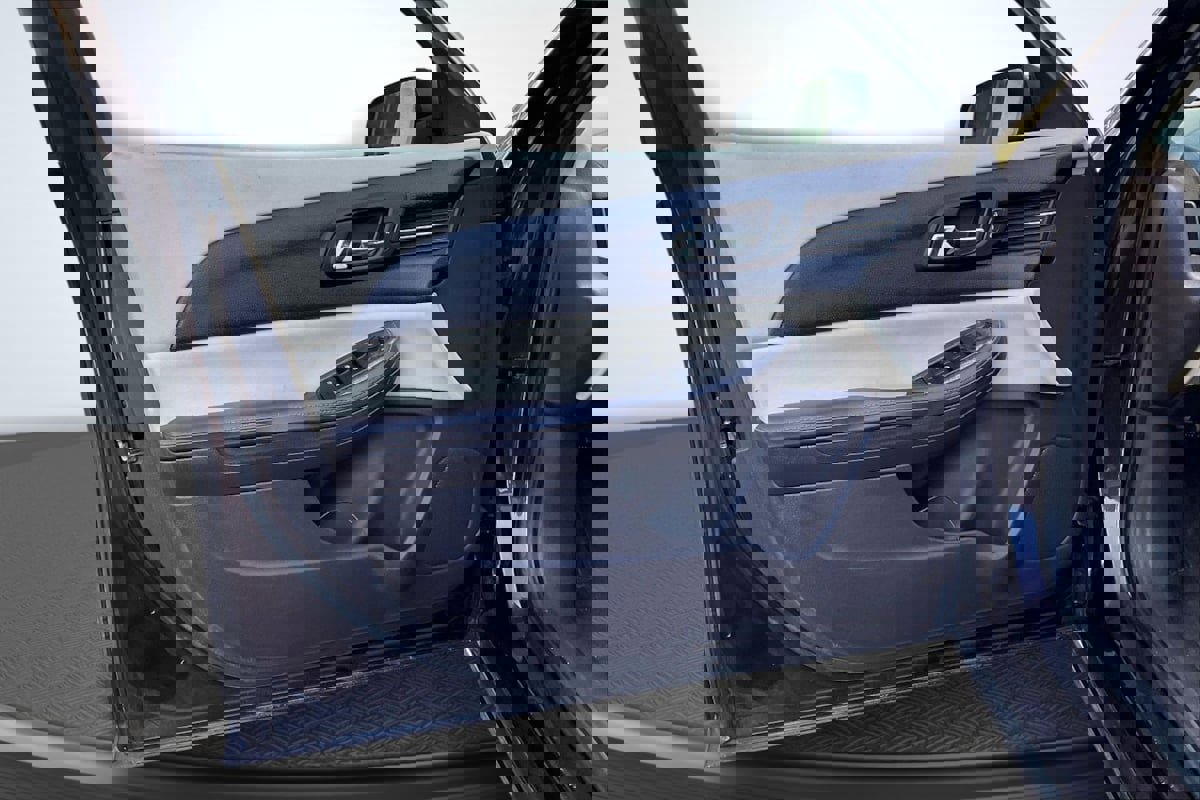 Used 2015 Chevrolet Malibu LT w/ Power Convenience Package image 22