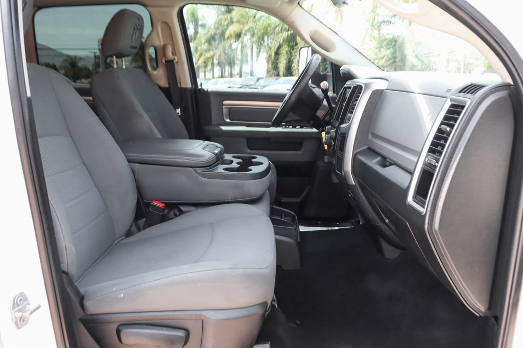 Used 2018 RAM 2500 SLT AWD/4WD image 40