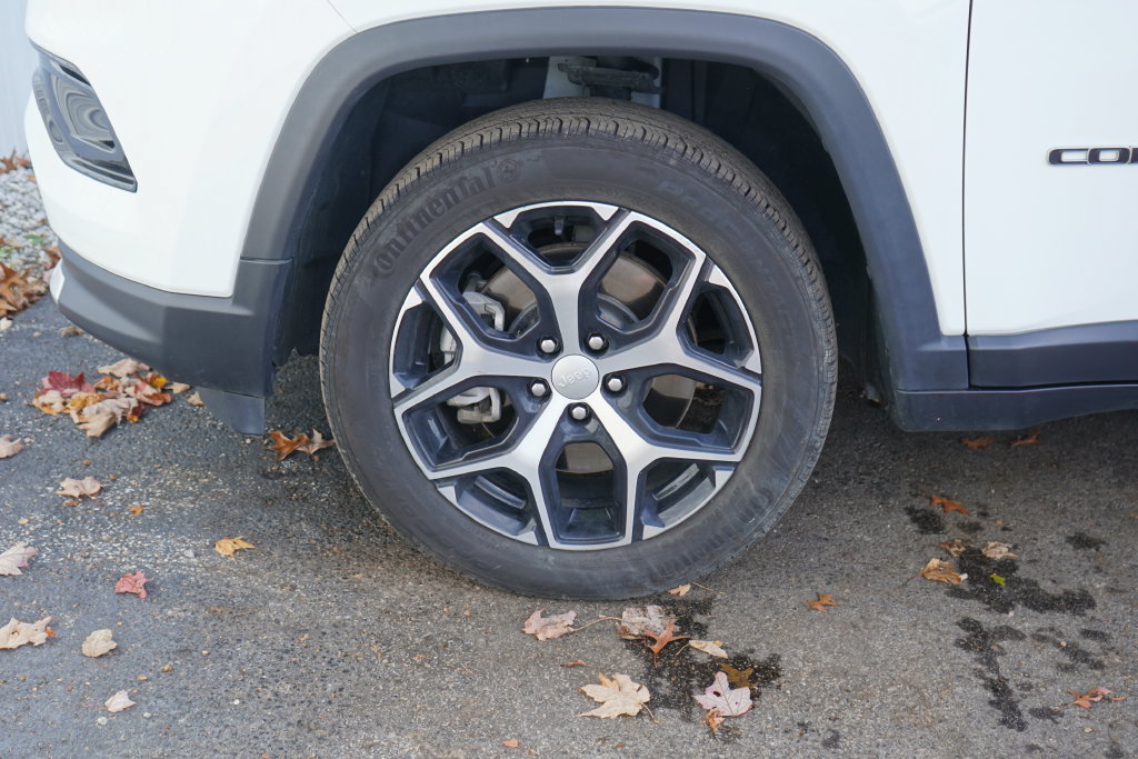 Used 2024 Jeep Compass Limited AWD/4WD image 6