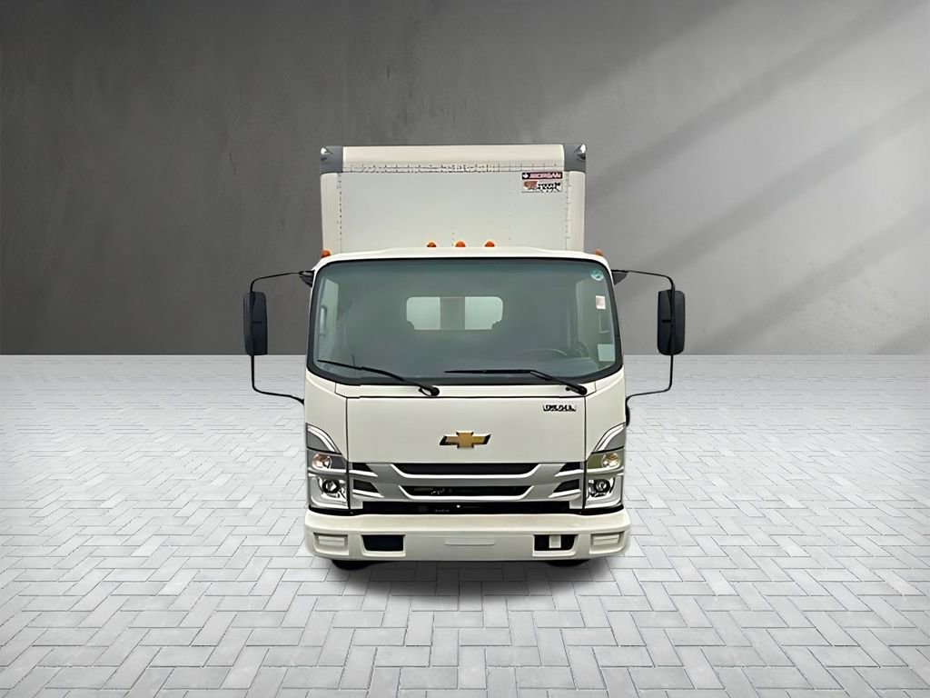 Used 2023 Chevrolet Low Cab Forward 5500XD RWD image 2