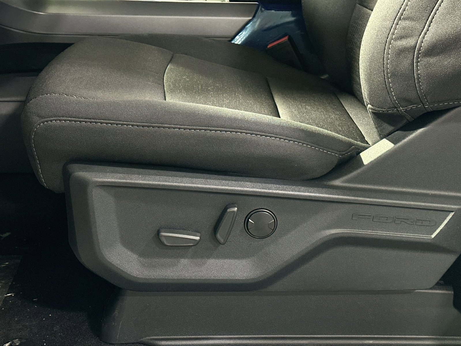 New 2026 Ford F150 XLT w/ Equipment Group 302A MID image 14