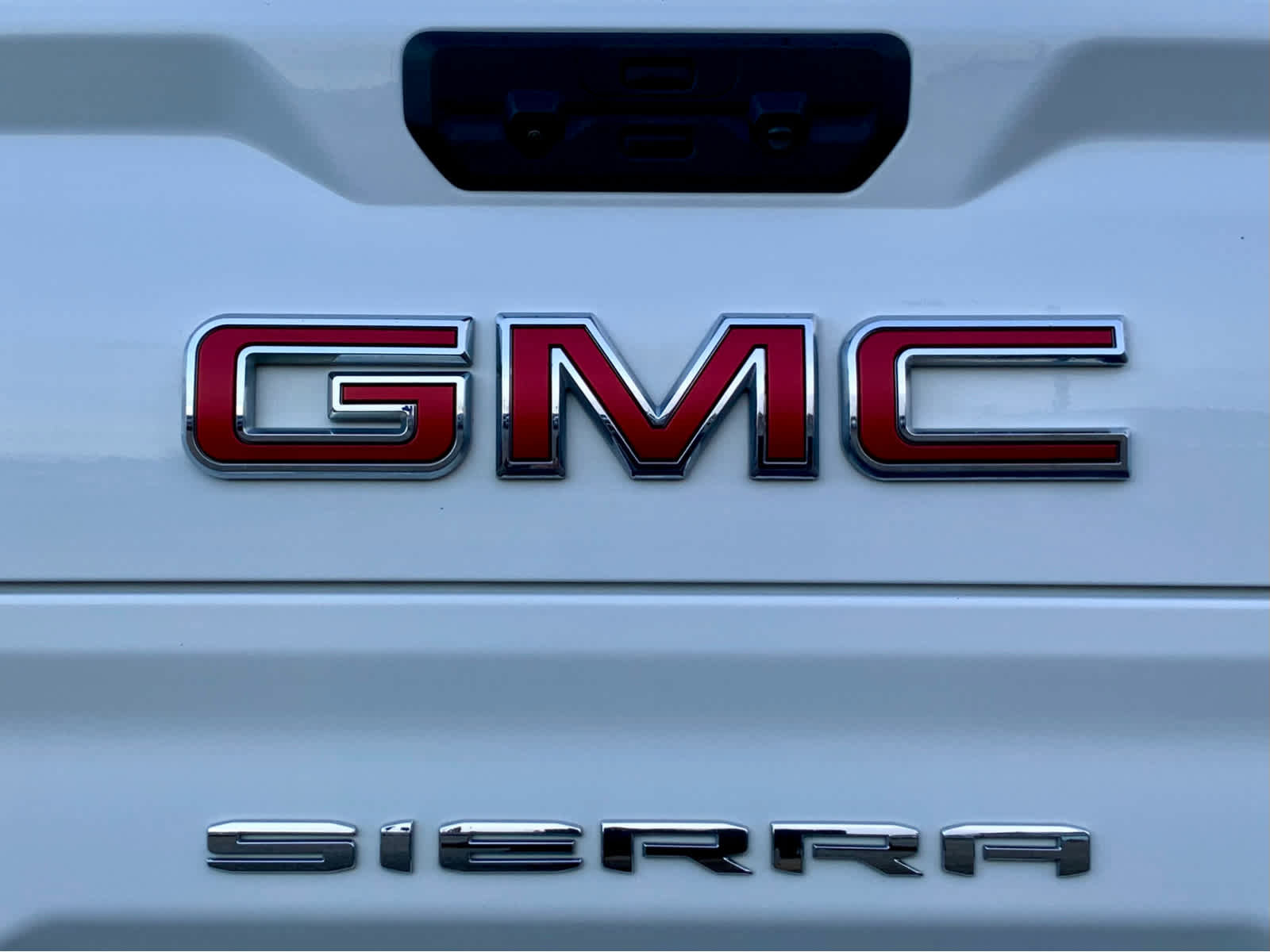 Used 2024 GMC Sierra 1500 AT4 w/ Technology Package image 26