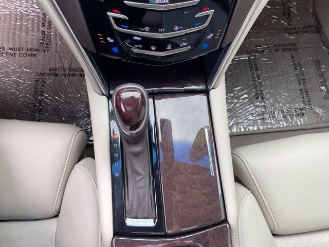 Used 2014 Cadillac XTS Luxury w/ Driver Awareness Package FWD image 21