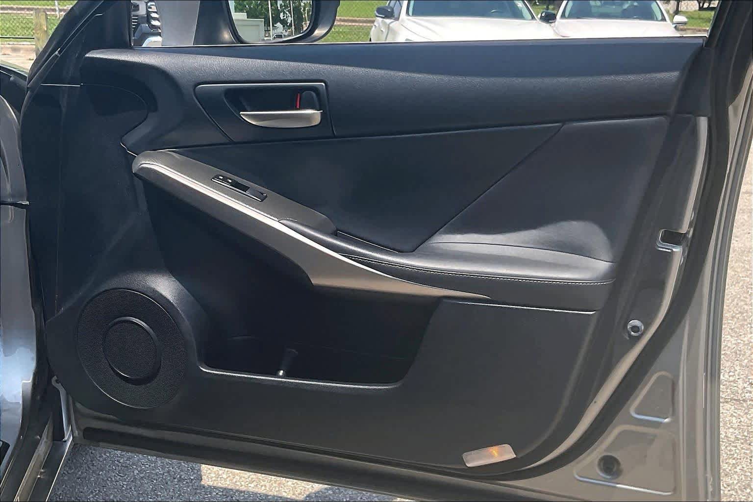 Used 2017 Lexus IS 200t F Sport w/ F Sport Package RWD image 23